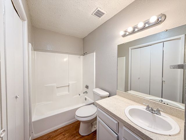 9696 Walnut Street 2013, Dallas, TX 75243