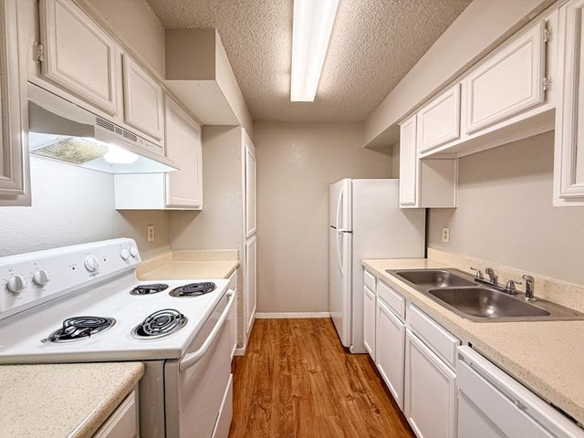 9696 Walnut Street 2013, Dallas, TX 75243