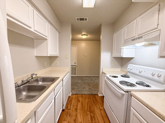 9696 Walnut Street 2013, Dallas, TX 75243