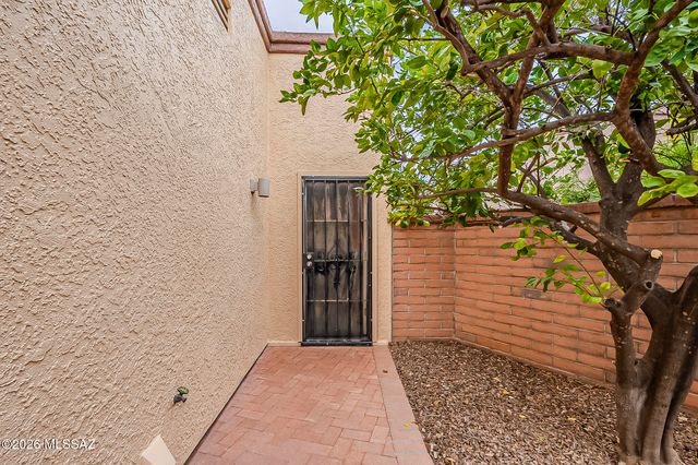 4002 S Via Del Picamaderos, Green Valley, AZ 85622