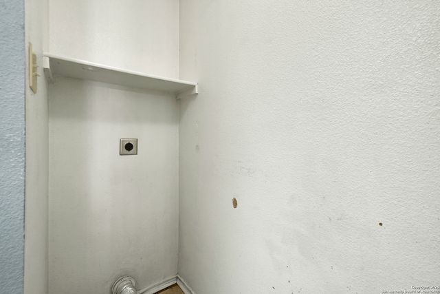 8907 Breezefield, San Antonio, TX 78240