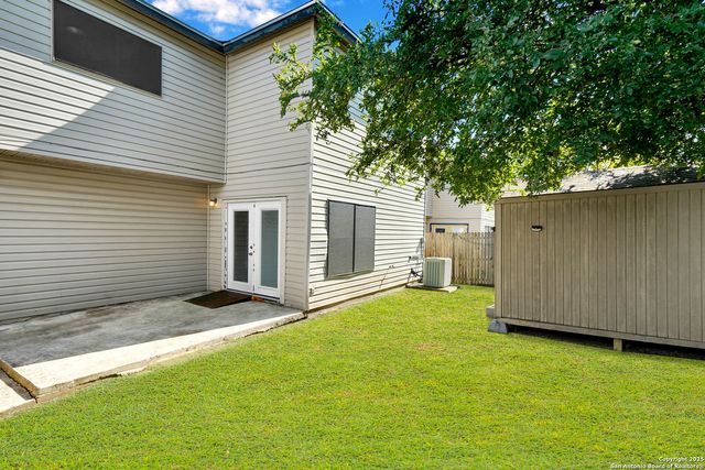 8907 Breezefield, San Antonio, TX 78240