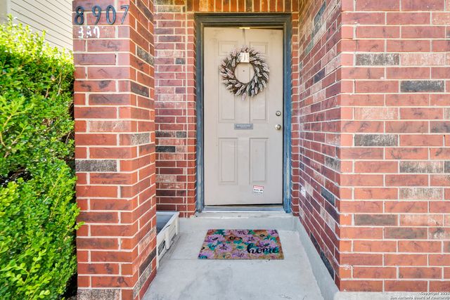 8907 Breezefield, San Antonio, TX 78240