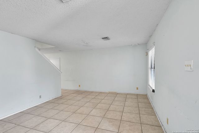 8907 Breezefield, San Antonio, TX 78240