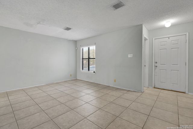 8907 Breezefield, San Antonio, TX 78240