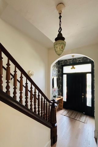 1951 W Evergreen Avenue, Chicago, IL 60622