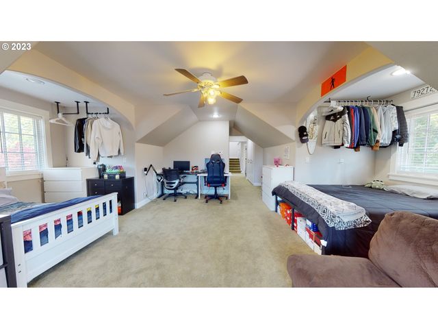 250 68TH St, Springfield, OR 97478