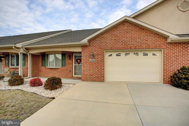 19446 SAPPHIRE DR, Hagerstown, MD 21742