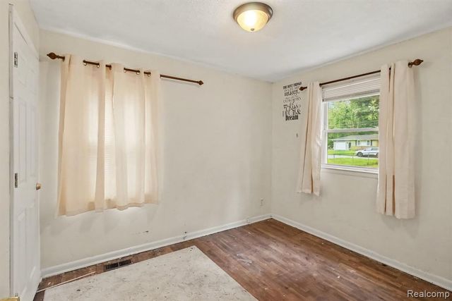 5118 Berneda Drive, Flint, MI 48506