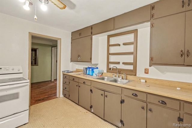 5118 Berneda Drive, Flint, MI 48506