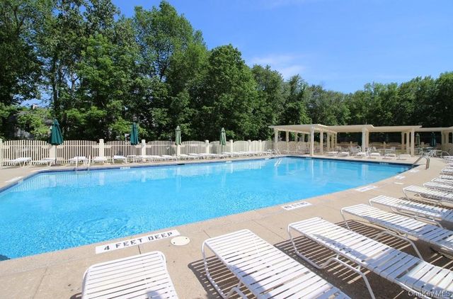 1602 Nutmeg Drive, Carmel, NY 10512