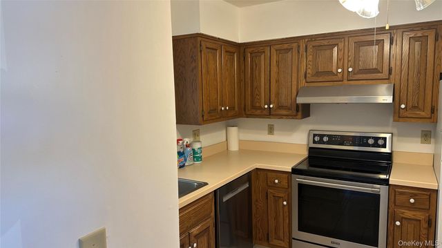 1602 Nutmeg Drive, Carmel, NY 10512