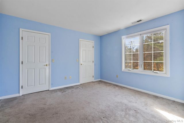 1602 Nutmeg Drive, Carmel, NY 10512