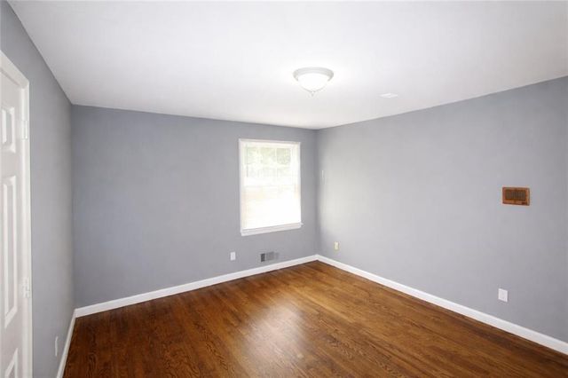 2760 The Fontainebleau SW, Atlanta, GA 30331