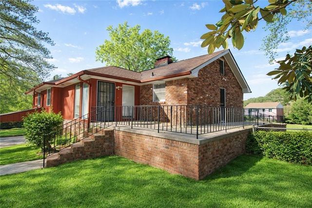 2760 The Fontainebleau SW, Atlanta, GA 30331