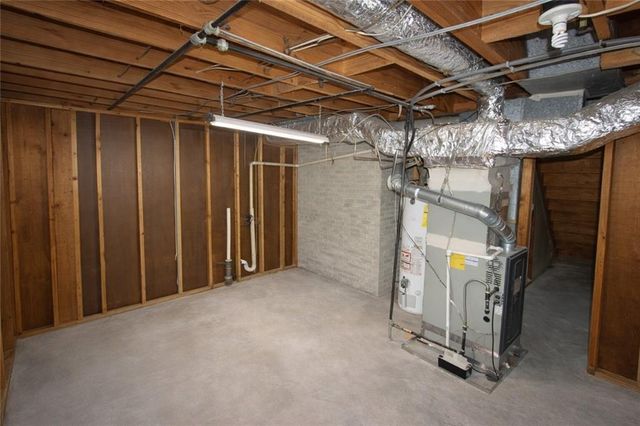 2760 The Fontainebleau SW, Atlanta, GA 30331