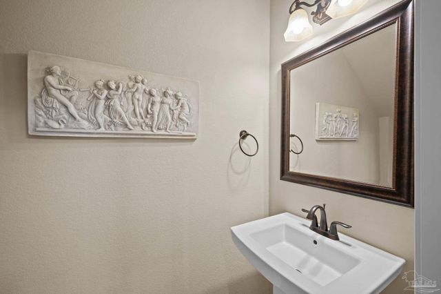 20160 Donovan Dr, Seminole, AL 36574