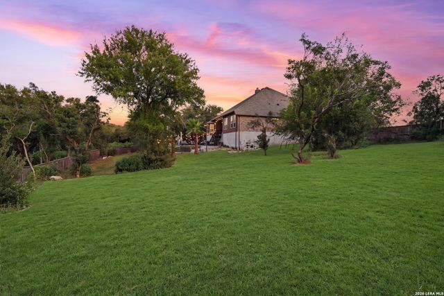 175 WAGON LN, Castroville, TX 78009