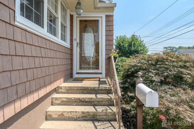 23 Hearthstone Avenue, Fords, NJ 08863