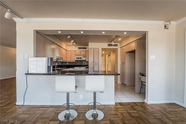 3111 Bel Air Drive 3A, Las Vegas, NV 89109
