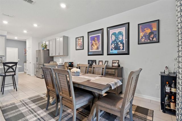 1101 ARBOUR VERDE COURT, Tampa, FL 33613