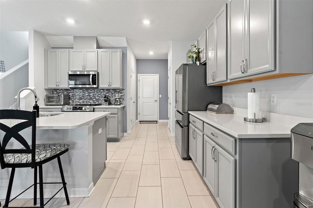 1101 ARBOUR VERDE COURT, Tampa, FL 33613