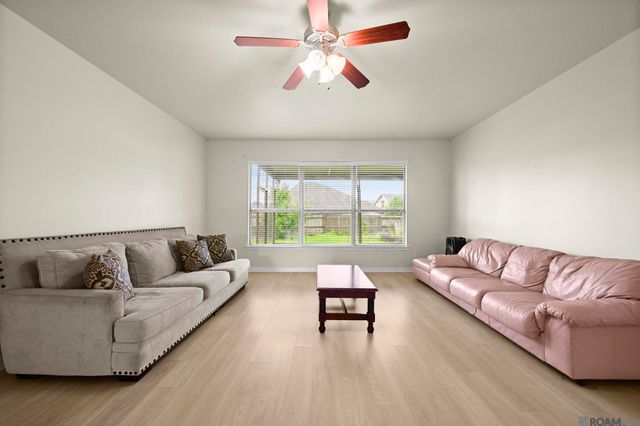 9144 Kanawha Ct, Denham Springs, LA 70726