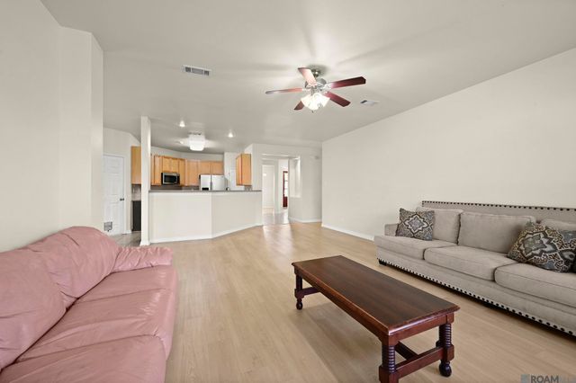9144 Kanawha Ct, Denham Springs, LA 70726