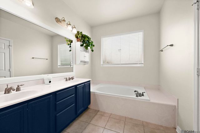 9144 Kanawha Ct, Denham Springs, LA 70726
