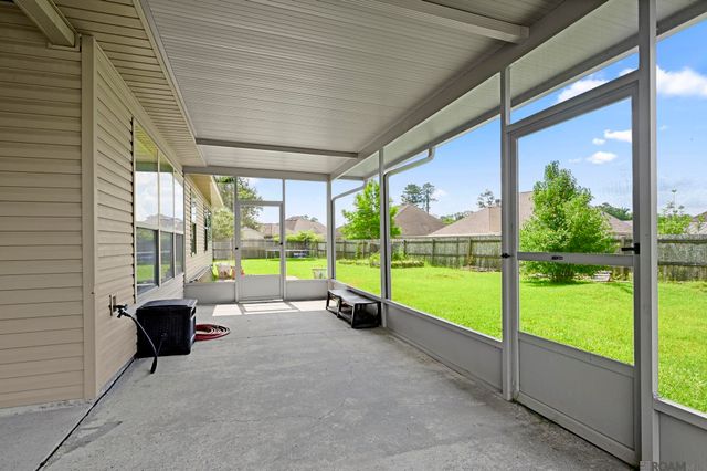 9144 Kanawha Ct, Denham Springs, LA 70726