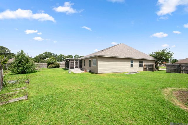 9144 Kanawha Ct, Denham Springs, LA 70726