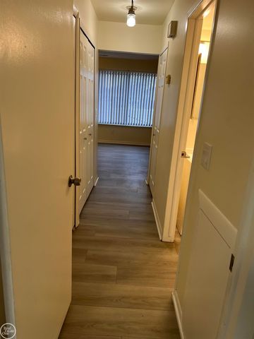 31105 Grove Street, Fraser, MI 48026