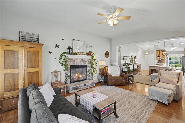 223 Falmouth Drive, Georgetown, KY 40324