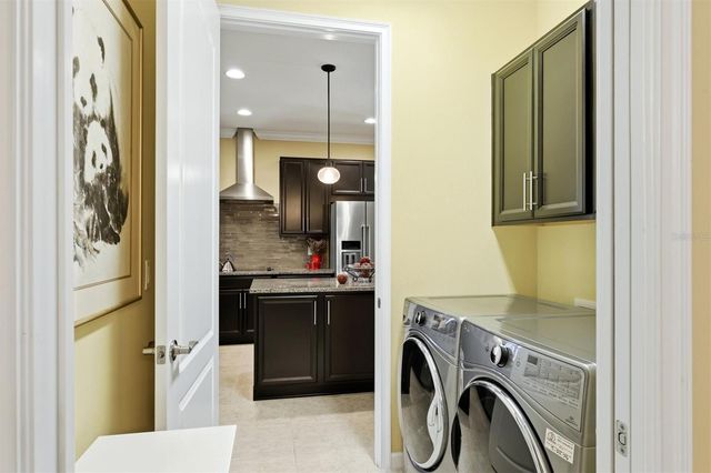 3681 DIVOT LANE, Sarasota, FL 34232