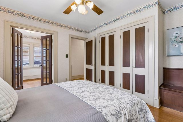 3940 Lake Curve Avenue N, Robbinsdale, MN 55422