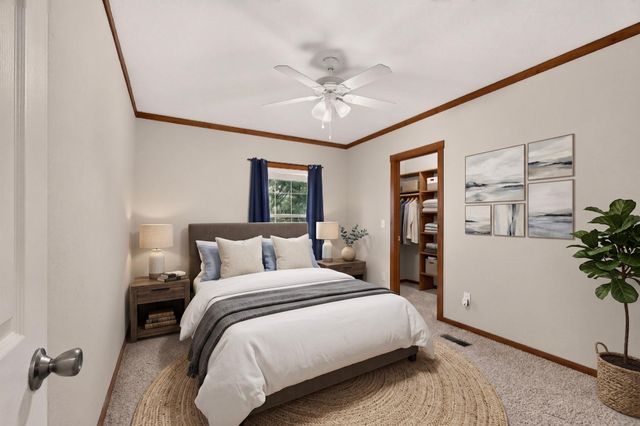 300 Flaming Oak DR, Bastrop, TX 78602