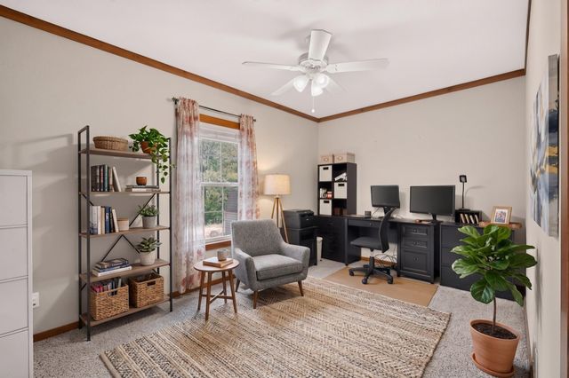 300 Flaming Oak DR, Bastrop, TX 78602