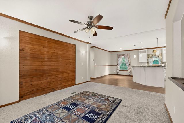 300 Flaming Oak DR, Bastrop, TX 78602