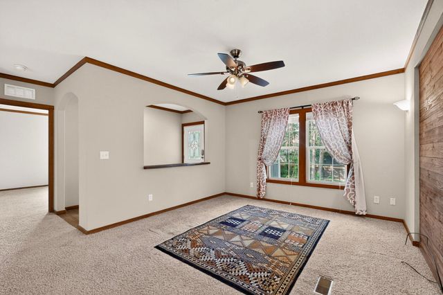 300 Flaming Oak DR, Bastrop, TX 78602