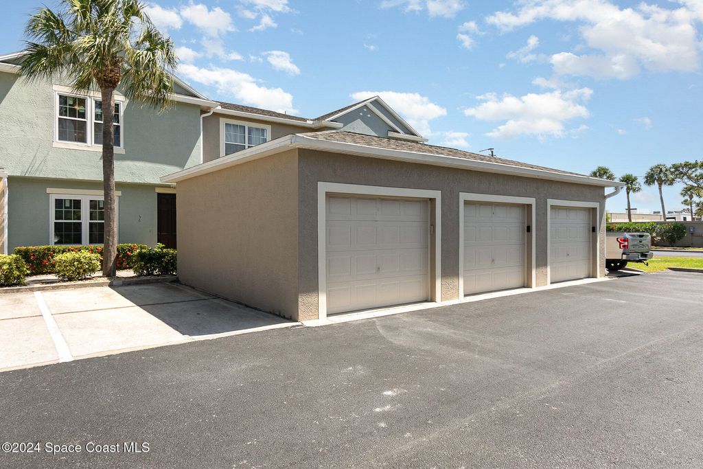 56 Calcutta Court, Indialantic, FL 32903