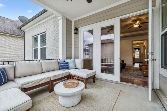 1566 Drakes Creek Rd, Hendersonville, TN 37075