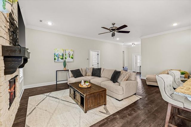 3670 Avon Avenue, Springdale, AR 72764