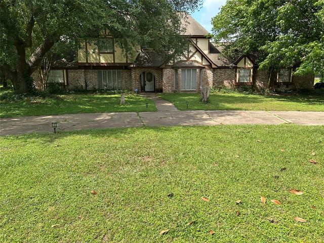 17622 Queenslake Drive, Cypress, TX 77429