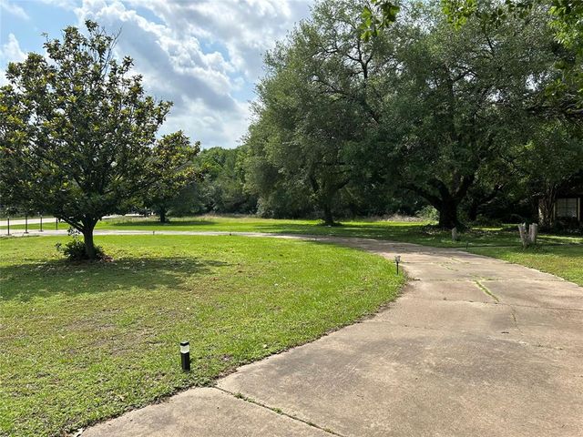 17622 Queenslake Drive, Cypress, TX 77429