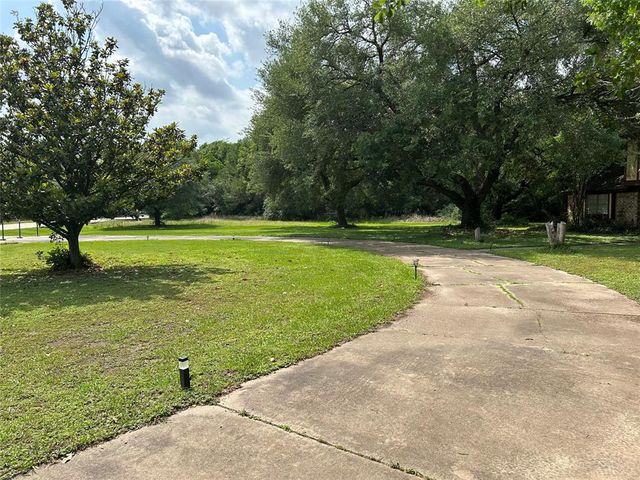 17622 Queenslake Drive, Cypress, TX 77429