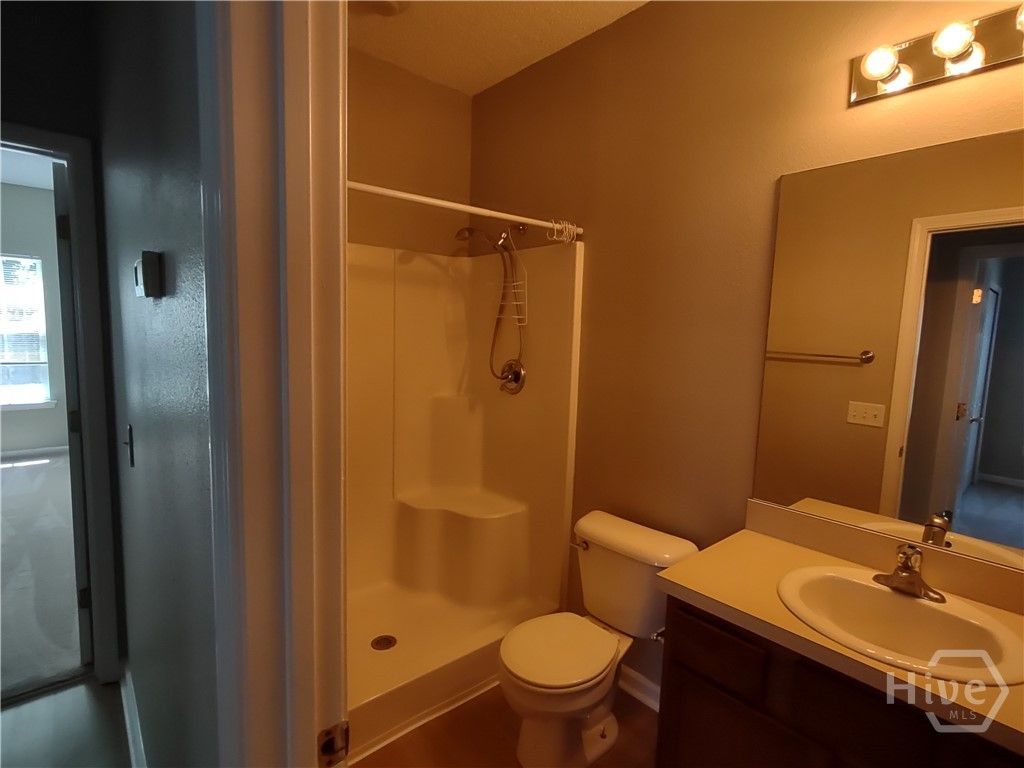 Image 12 of property listing at 123 Alexander Way, Richmond Hill, GA 31324