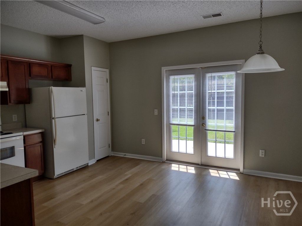Image 5 of property listing at 123 Alexander Way, Richmond Hill, GA 31324