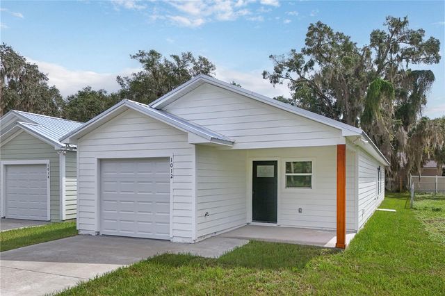 1012 E HAZZARD, Eustis, FL 32726