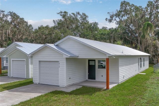 1012 E HAZZARD, Eustis, FL 32726