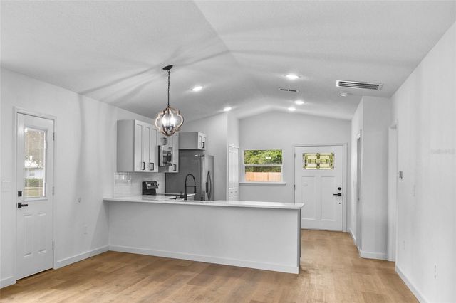 1012 E HAZZARD, Eustis, FL 32726